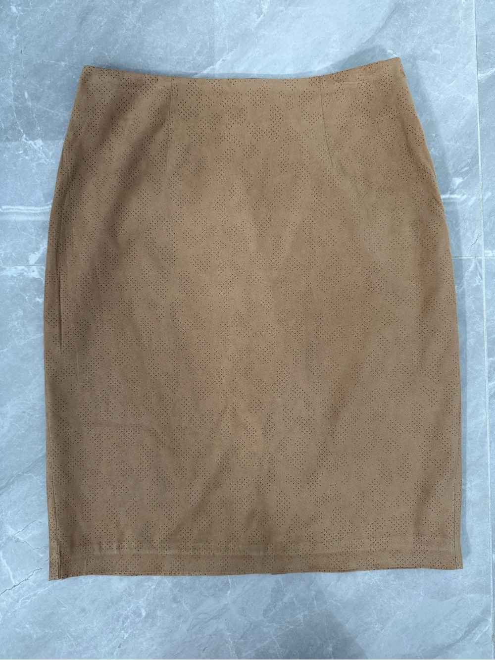 Women’s Chico’s Perforated Faux Suede Side Zip Pencil Skirt Career Size 0.5 / 6